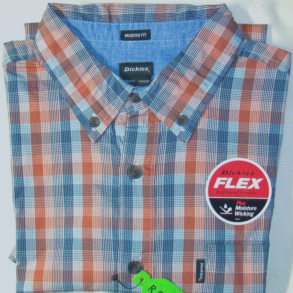 Dickies Modern Fit Short Sleeve Woven Plaid Button
